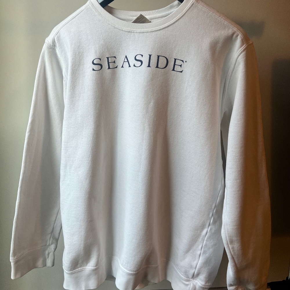 Seaside Style Small White Sweatshirt